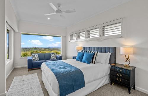 Bald Knob House | Hillside House at Bald Knob