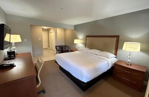 Montgomery Village Hotel | Hillside Inn