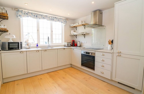 Crafthole Cottage | HILLSIDE, pet friendly, character holiday cottage in Crafthole
