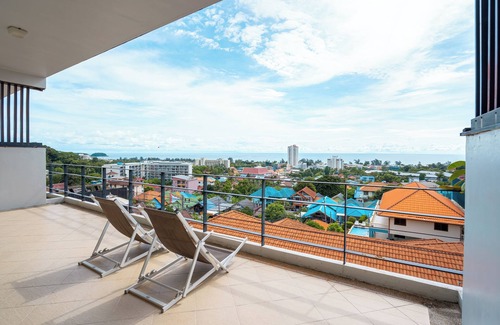Karon Apartment | Hillside Seaview