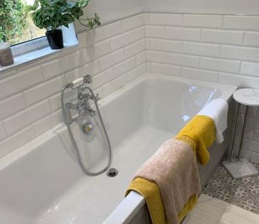 Thropton House | Hilltop Cottage