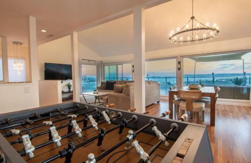 Middletown House | Hilltop Hacienda – Private Villa Panoramic Views
