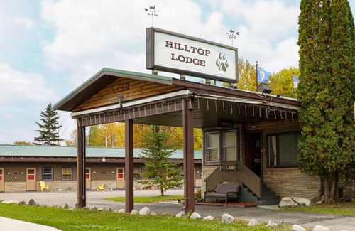 International Falls Cabin | Hilltop Lodge Standard Double - Room 110