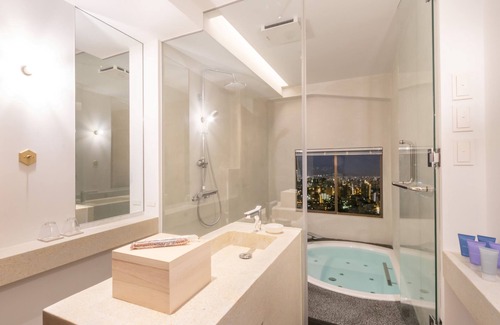 Chuo-ku Hotel | HILLTOP RESORT FUKUOKA