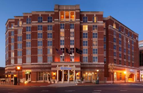 Old Town Alexandria Hotel | Hilton Alexandria Old Town