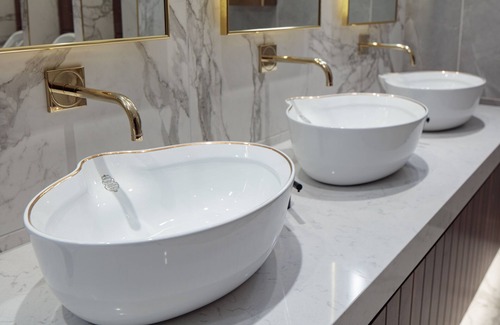 Belfast Central District Hotel | Hilton Belfast hotel