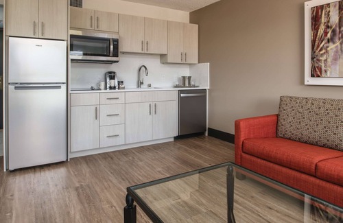 West Bellevue Hotel | Hilton Bellevue