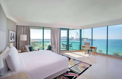 Dubai Marina Resort | Hilton Dubai Jumeirah
