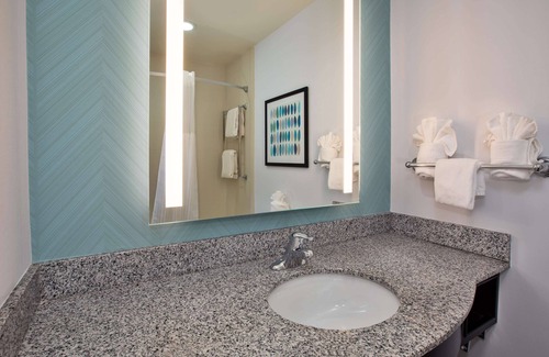Benton Harbor Hotel | Hilton Garden Inn Benton Harbor/St. Joseph