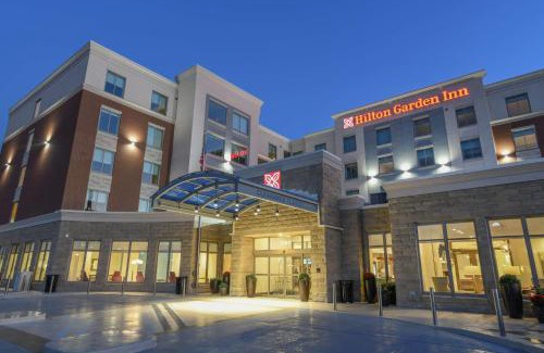 Roselawn Finance Hotel | Hilton Garden Inn Cincinnati Midtown