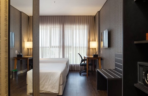 Itajai Hotel | Hilton Garden Inn Itajai Praia Brava
