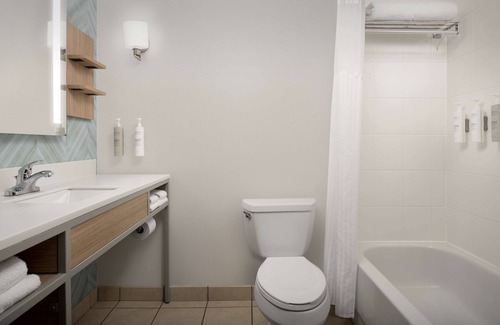 Ashley Oaks Hotel | Hilton Garden Inn Knoxville West/Cedar Bluff