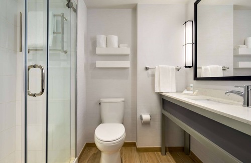 Garment District Hotel | Hilton Garden Inn New York Times Square South