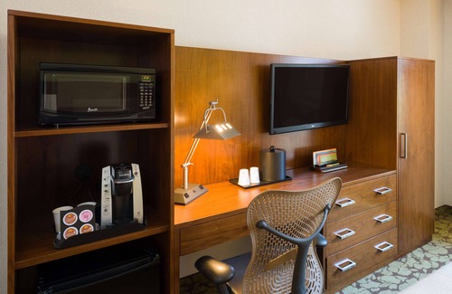 Turtle Bay Hotel | Hilton Garden Inn New York/Manhattan-Midtown East