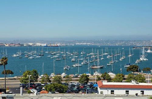 Harborview Hotel | Hilton Garden Inn San Diego Downtown/Bayside, CA