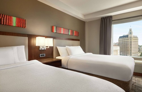 Downtown San Antonio Hotel | Hilton Garden Inn San Antonio Downtown Riverwalk