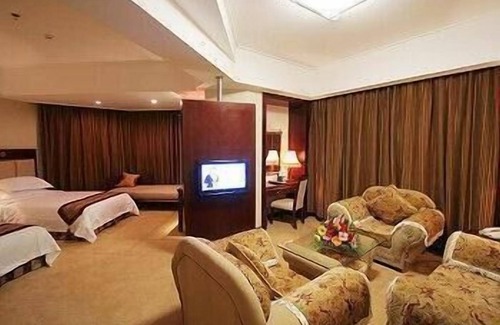 Zhanqian District Hotel | Hilton Garden Inn Yingkou Zhanqian