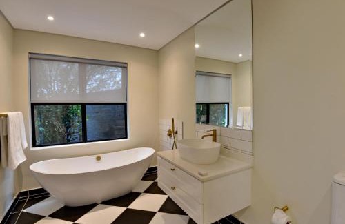 Hilton Hotel | Hilton Homestead by ANEW