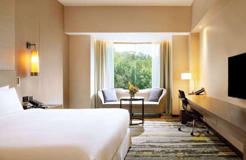Downtown Kota Kinabalu Hotel | Hilton Kota Kinabalu