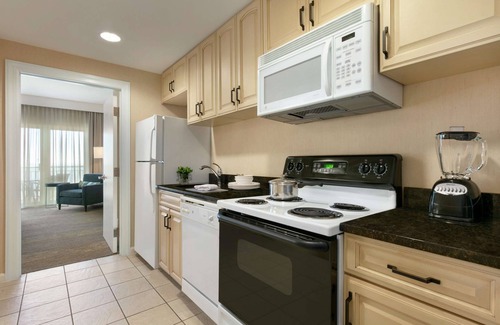 Midtown Ocean City Resort | Hilton Ocean City Oceanfront Suites