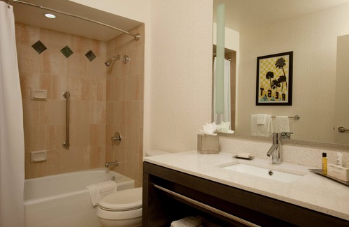 Downtown Palm Springs Resort | Hilton Palm Springs Resort