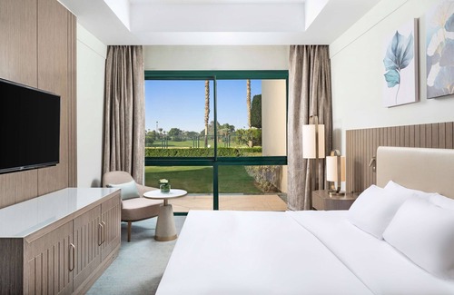 Dream Land Resort | Hilton Pyramids Golf