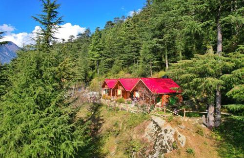 Banjar Ski Chalet | Himalayan Cedar Nest