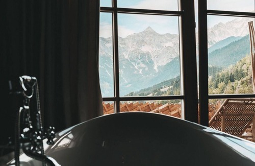 Maria Alm am Steinernen Meer House | Himmelsstürmer ÜF - Jufenalm Boho Hotel & Restaurant