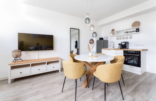 Mitte Apartment | Himmelsstürmer - Stay Awesome