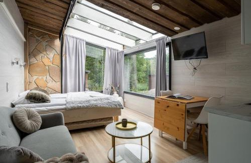 Jamsa House | Himosranta Suite A - Private Suite with Hot Tub & Lake Views