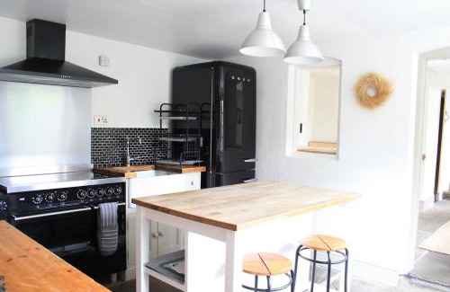 Belper House | Historic 2 bed Joseph's Cottage, Belper