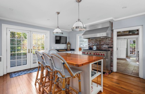 Barnstable House | Historic 5 bedroom gem - just a sidewalk stroll to local shops and beach