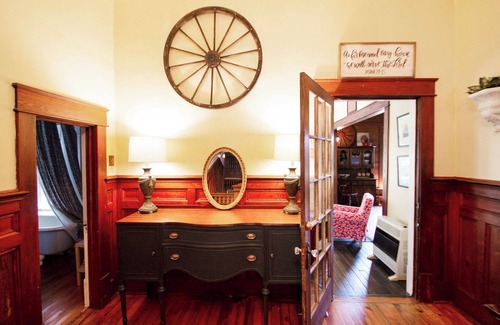 Anderson County Bed & Breakfast | Historic Bed and Breakfast, sleeps 12-16