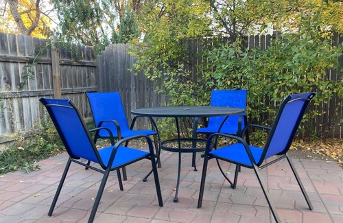 Wheatland House | Historic Bluebell. Entire House. 2Br Cozy but spacious
