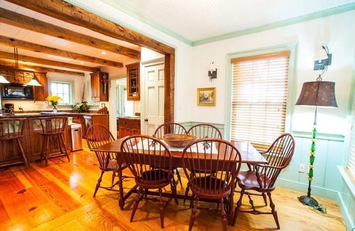 Thurmont Cabin | Historic "BREECHES POCKET" Civil W Era Log House/No rentals after DEC. 31 2025