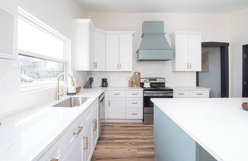 Dayton Cottage | Historic Cottage near Original Wright Brothers Site - 3BR - 2.5BA