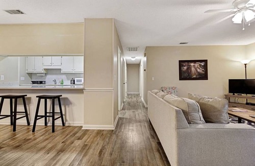 Statesboro House | Historic Downtown Hideaway
