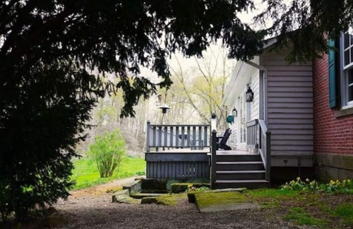 Dundee House | Historic Farmhouse with Gardens