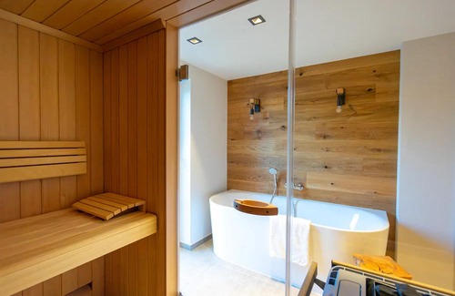 Neusalza-Spremberg Apartment | Historic. Generous. Modern.