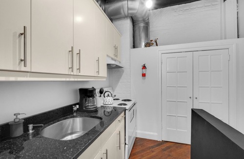 Germantown Apartment | Historic Germantown 1BR Loft