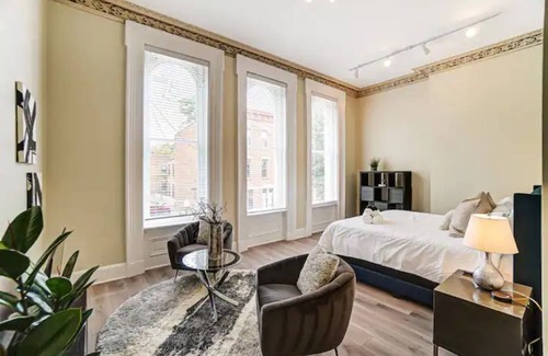 Norwood Apartment | Historic, Grand 2-bedroom-OTR/TQL walking distance