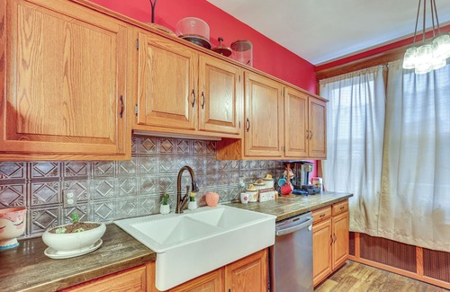 Reading Cottage | Historic Home w/Yard in the Heart of Reading!