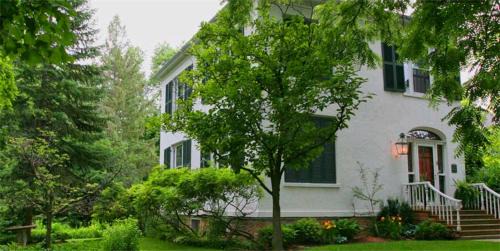 Historic Old Town Bed & Breakfast | Historic Lyons House