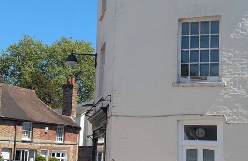 Cuckfield Cottage | Historic maisonette cottage in the beautiful village of Cuckfield