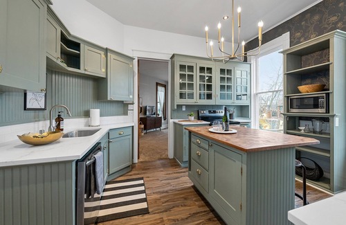 West Central House | Historic mansion near downtown Spokane for business & personal rental