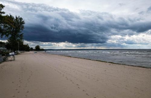 Sylvan Beach House | Historic Oneida Lakefront 2BR 1BA Condo 4