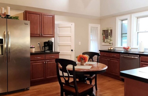 East Avenue Condo | Historic Rochester 1-BDRM Apartment!