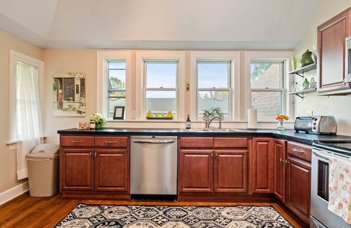 East Avenue Condo | Historic Rochester 1-BDRM Apartment!