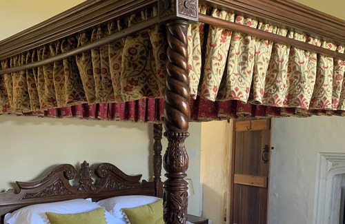 Witney Other | Historic Royal Hunting Lodge Perfect for Family Gatherings in the Cotswolds