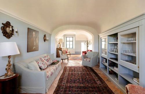 Montiglio Monferrato House | Historic Villa In The Monferrato Villages